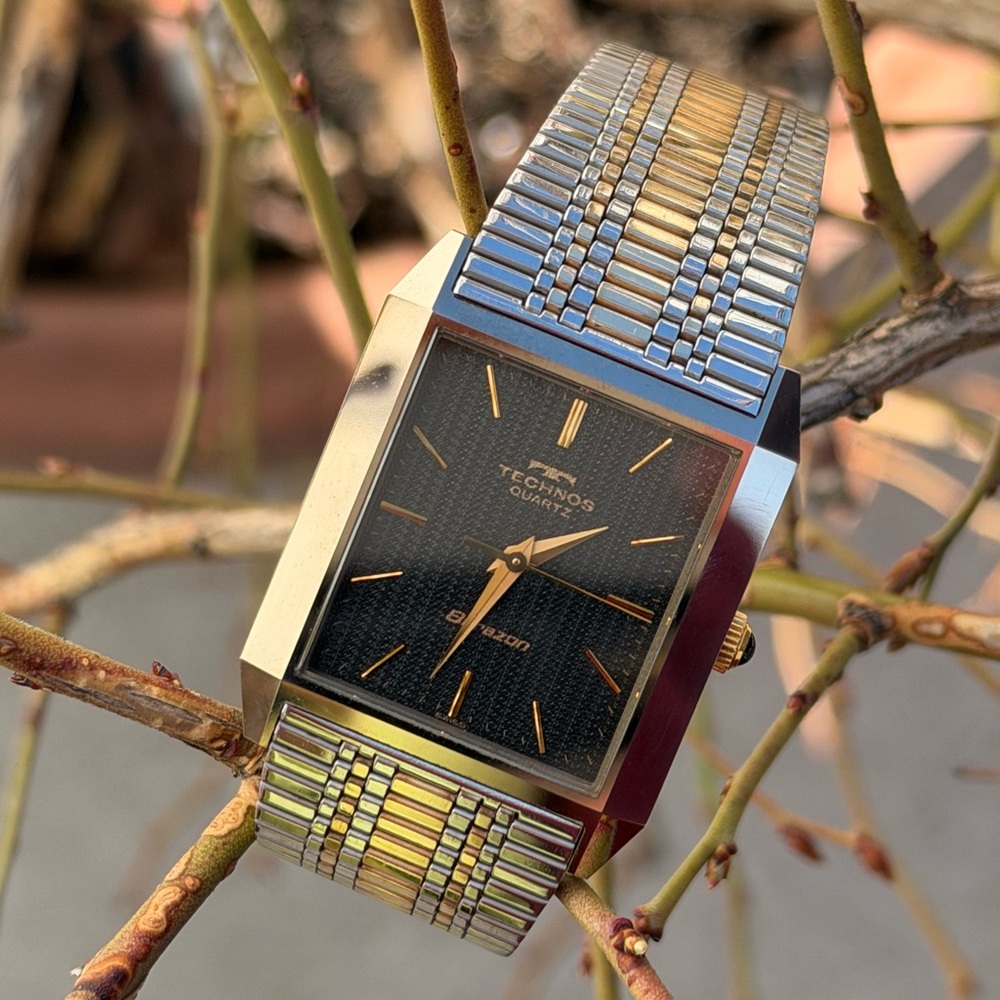 Vtg 1980s Technos Borazon Quartz 1104110 
Two-toned Men’s Watch [SwissMade]